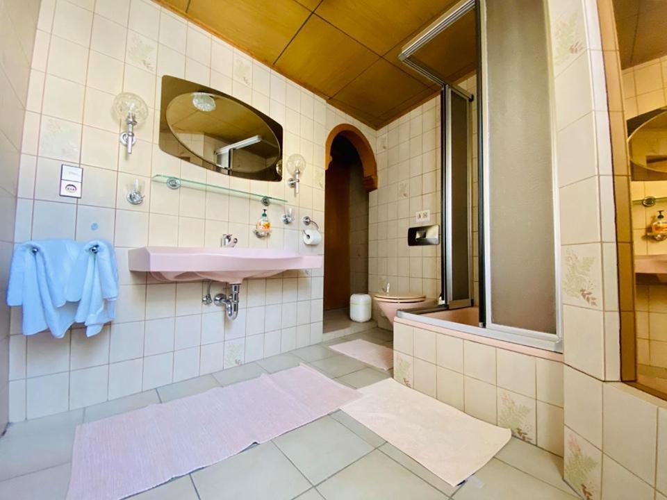 Gasthaus Castor كلوتن المظهر الخارجي الصورة